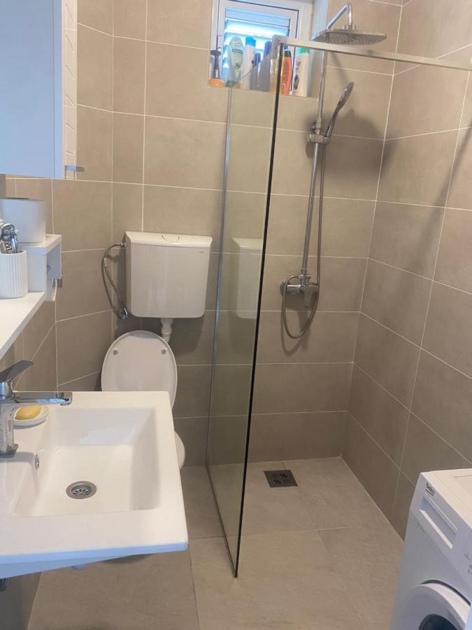 Apartman Lara Sveti Stefan Bagian luar foto