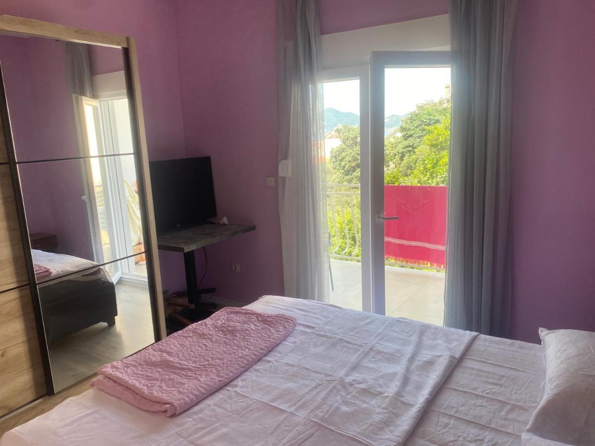 Apartman Lara Sveti Stefan Bagian luar foto