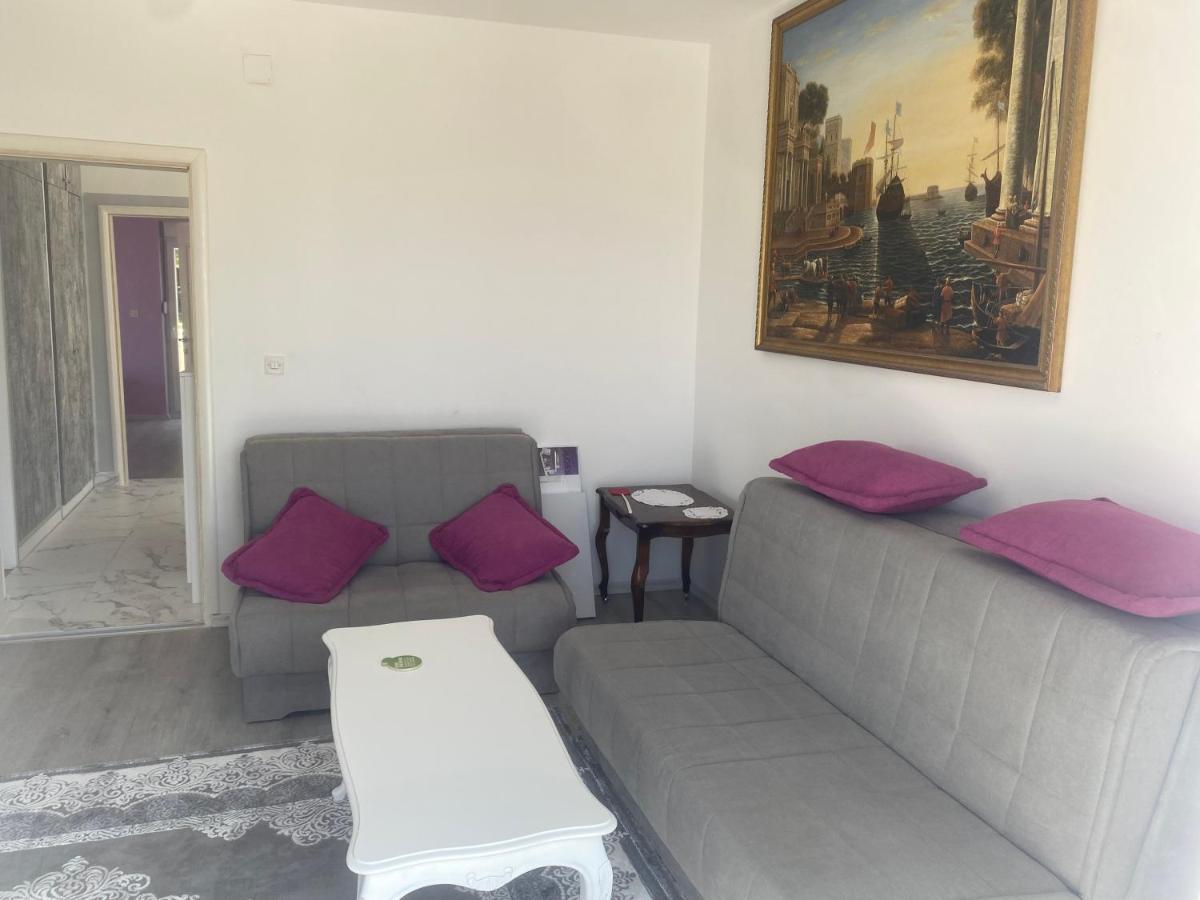 Apartman Lara Sveti Stefan Bagian luar foto