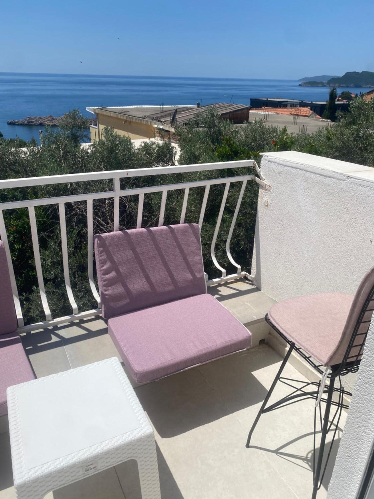 Apartman Lara Sveti Stefan Bagian luar foto