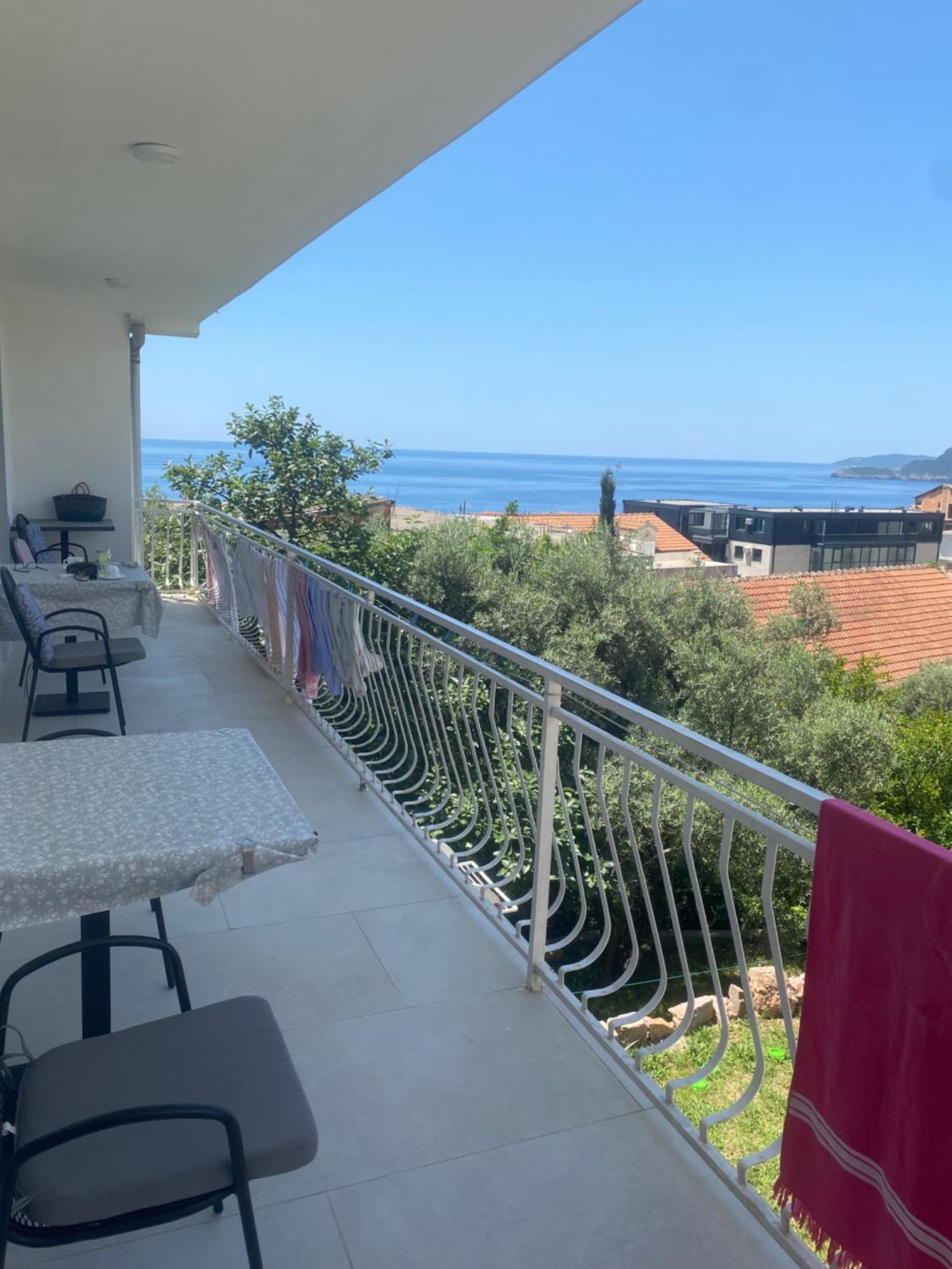 Apartman Lara Sveti Stefan Bagian luar foto